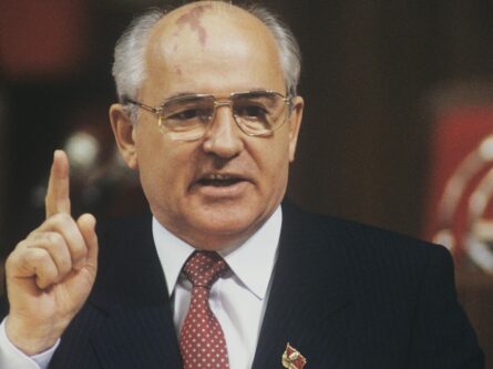 Начало обсуждения кандидатуры преемника Генерального секретаря ЦК КПСС