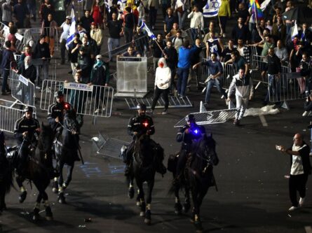Продолжение дебатов в Кнессете по законопроектам судебной реформы