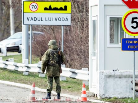 Начало вывода части российских миротворцев из состава косовской полиции