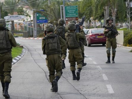 Ответный артиллерийский обстрел египетских позиций Армией обороны Израиля
