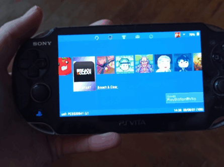 Представление предварительных деталей консоли PlayStation Portable (PSP) на совещании Sony в Токио