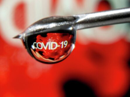Вспышки COVID-19 в университетских кампусах