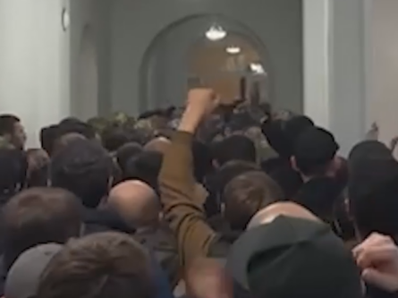 Оппозиция усилила акции протеста против законопроекта о приобретении земли