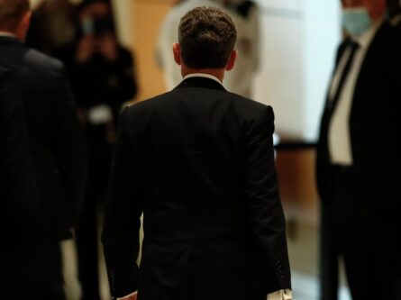 Президент Николя Саркози провел встречу с парламентариями правящего большинства