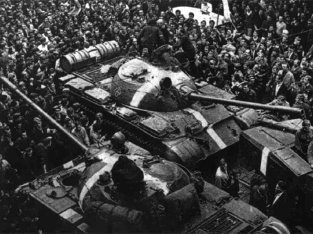Оценка угрозы военного вмешательства после заявлений стран Варшавского договора
